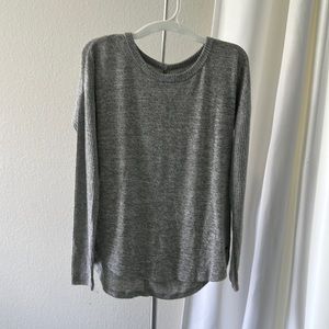 Women’s grey Abercrombie & Fitch sweater
